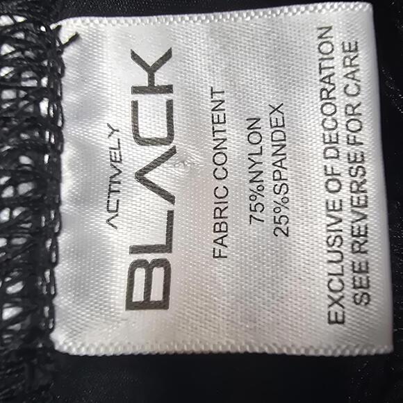 BLACK by Zumba Women's Black Snakeskin Print Leggings with Zipper Pocket - Picture 4 of 6